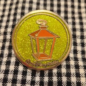 Disney Tinkerbell Compact Mirror Pin
